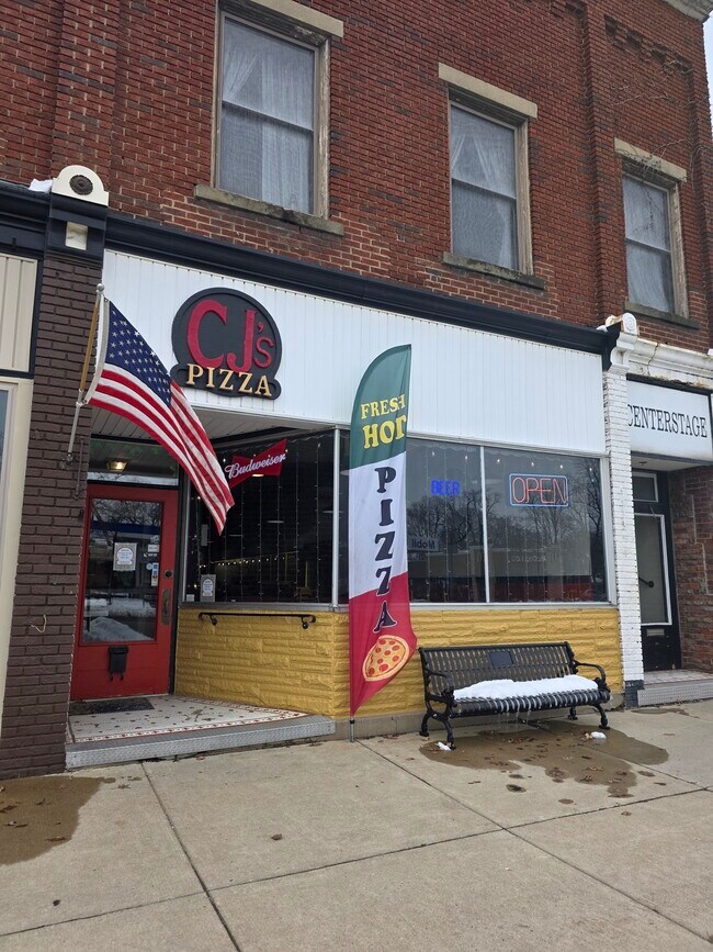 Plus de détails pour 77 E Main St, Westfield, NY - Commerce de détail à vendre