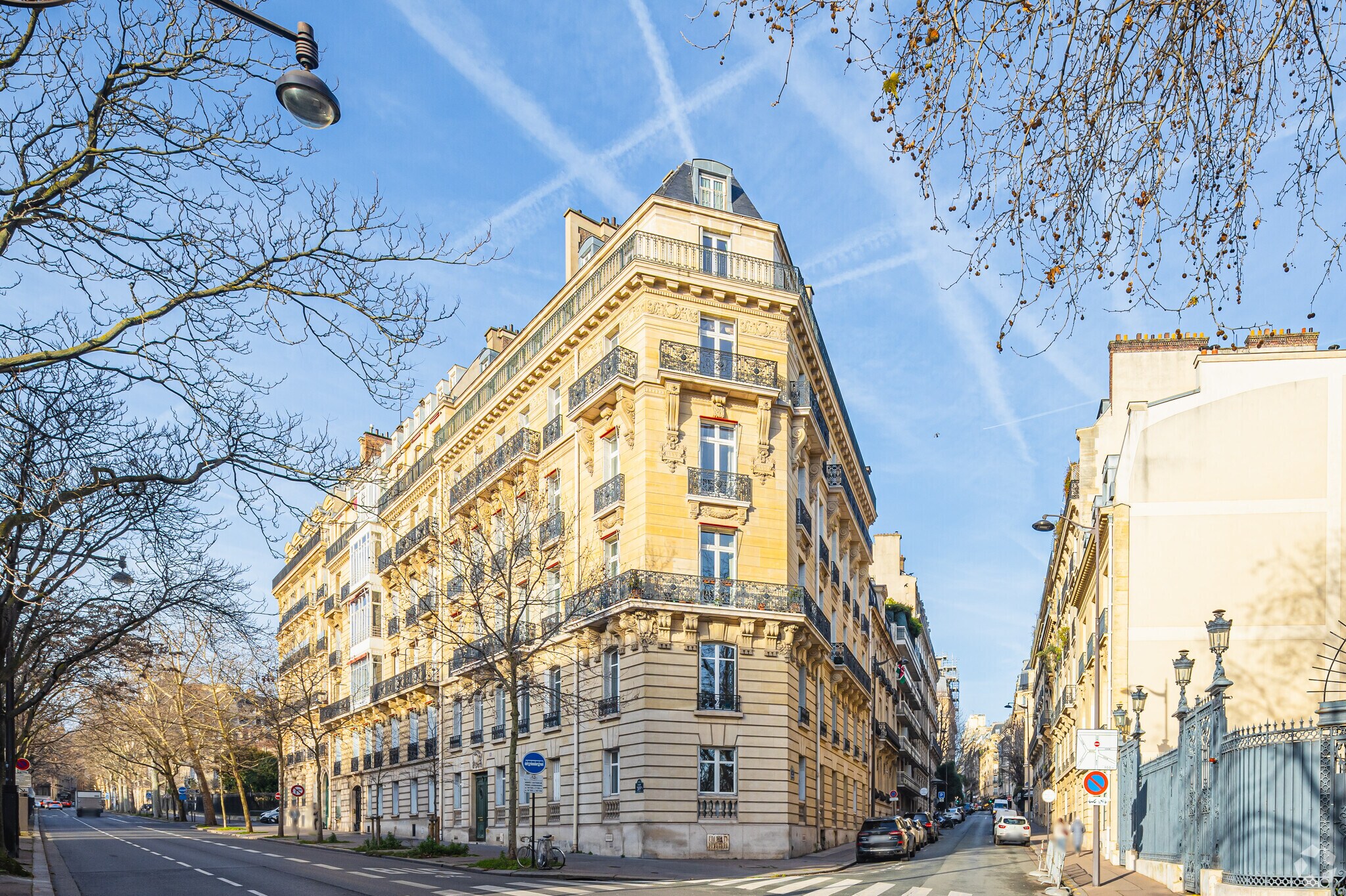 Avenue Du Président Wilson, Paris for sale Building Photo- Image 1 of 19