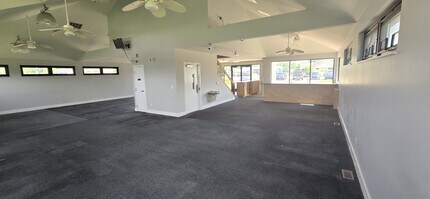 1306 S Carney Dr, Saint Clair, MI for lease Interior Photo- Image 2 of 3