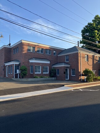 More details for 27 Pine St, New Canaan, CT - Office for Sale