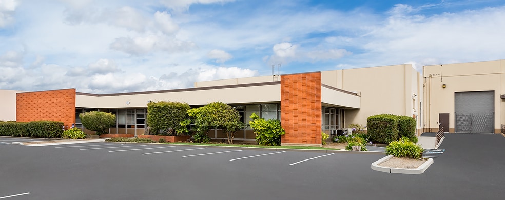 268-270 Lawrence Ave, South San Francisco, CA for lease - Building Photo - Image 1 of 13