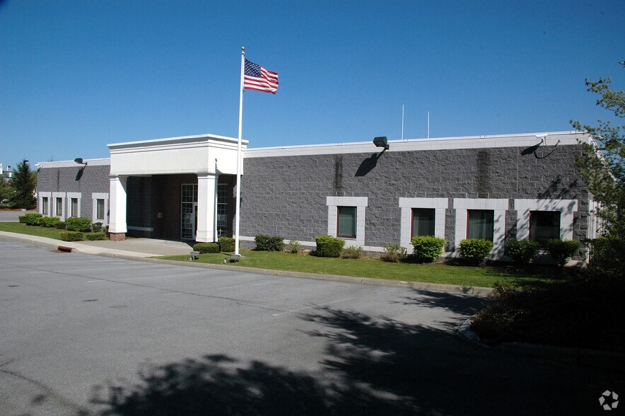 27 Matthews St, Goshen, NY à louer - Photo du bâtiment - Image 3 de 3