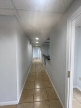 152 Ne 167th St, Miami, FL for lease Interior Photo- Image 1 of 16