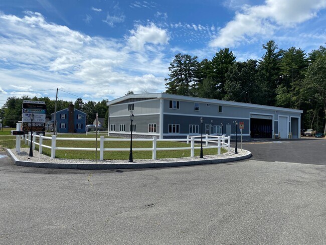 Plus de détails pour 18 Danville Rd, Plaistow, NH - Commerce de détail à vendre