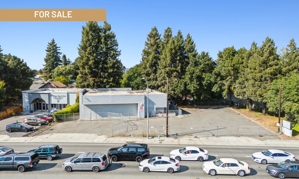 131 College Ave, Santa Rosa, CA à vendre - Photo du bâtiment - Image 1 de 9