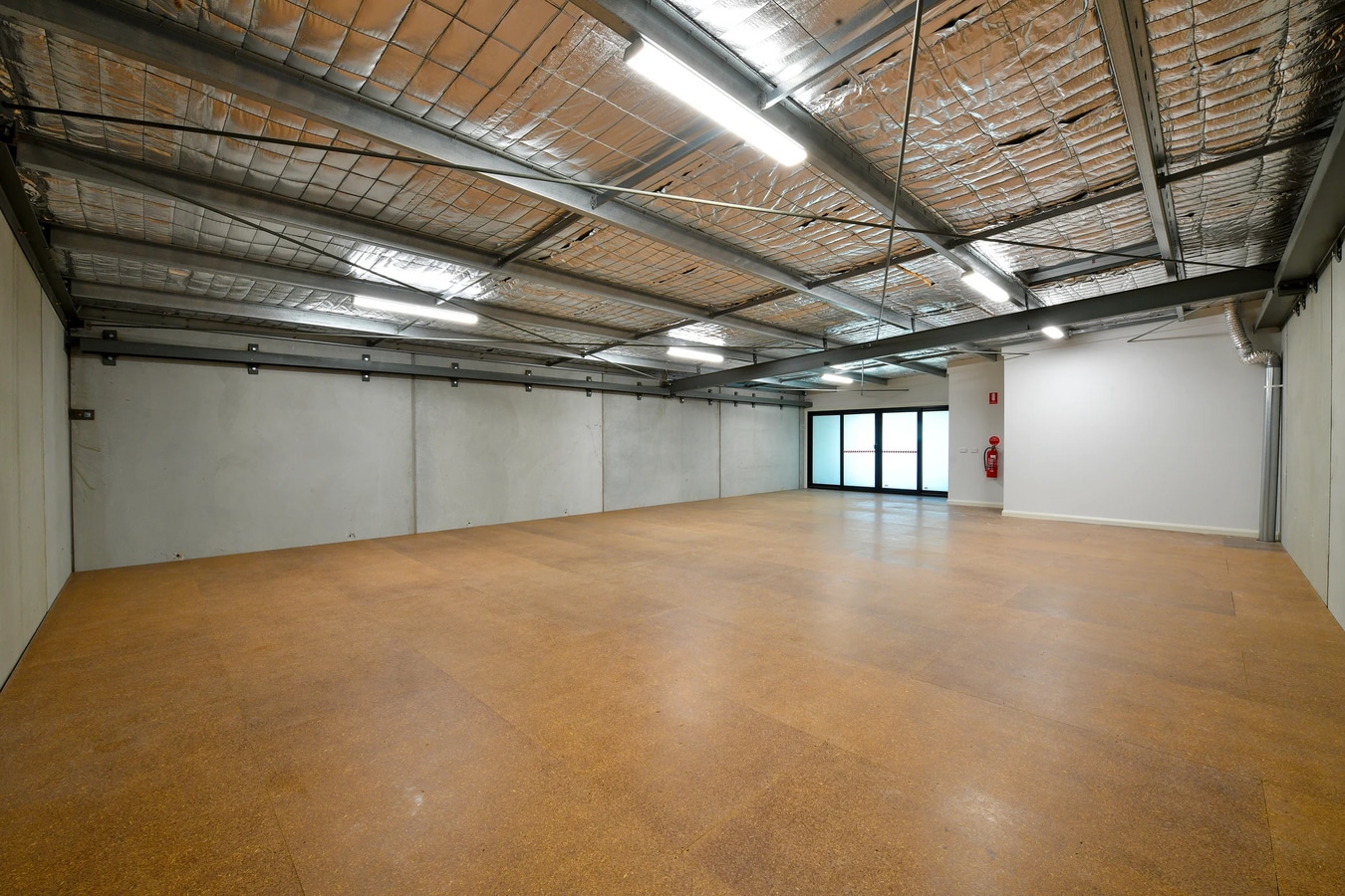 21 Hinkler Rd, Mordialloc, VIC 3195 - Unit 1 - - Interior Photo - Image 2 of 4