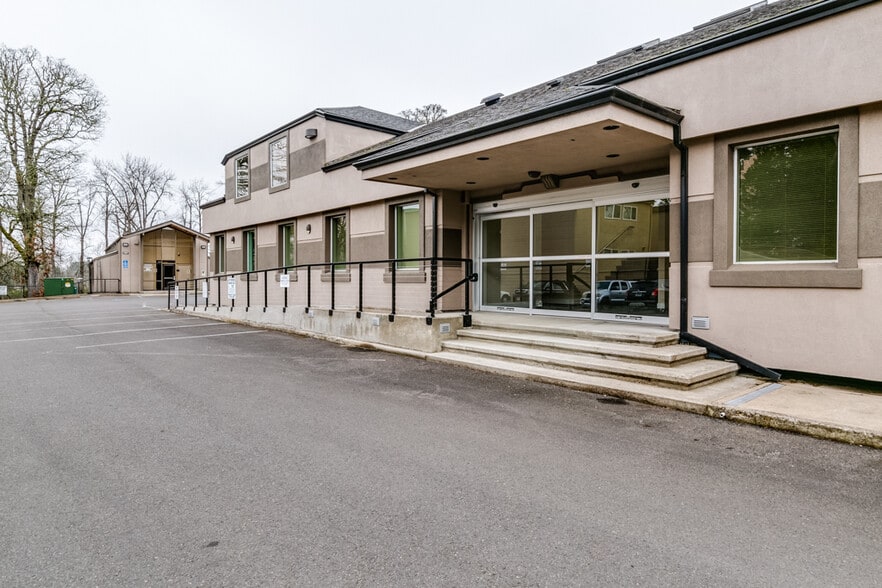 1901 Garden Ave, Eugene, OR for lease - Building Photo - Image 3 of 16
