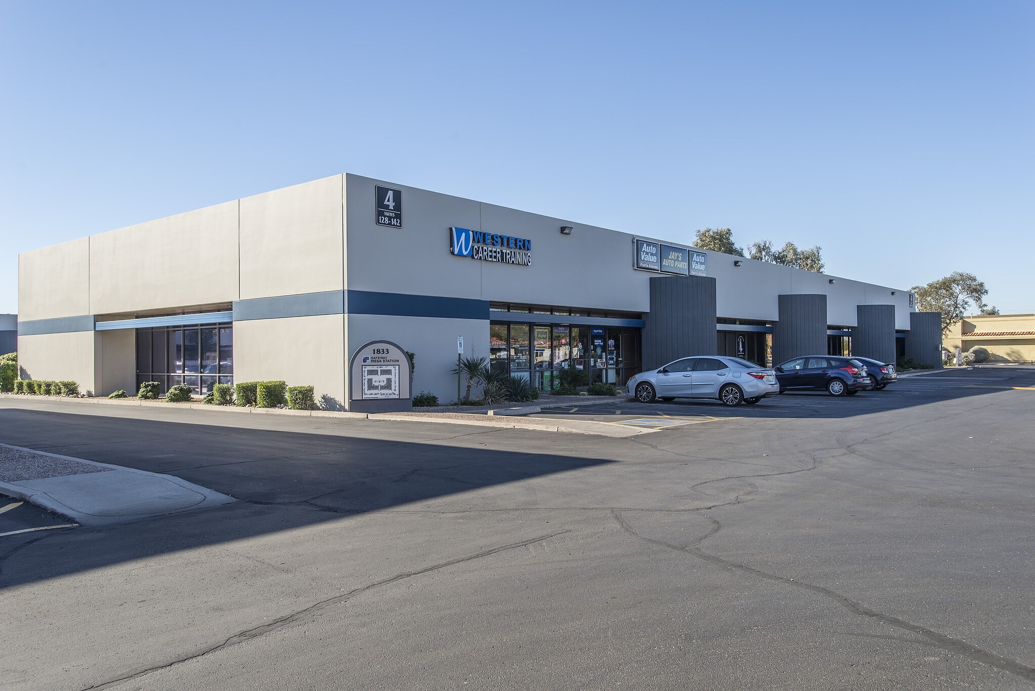 1833 W Main St, Mesa, AZ for lease Primary Photo- Image 1 of 10