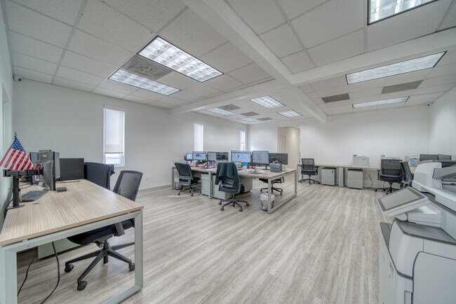 More details for 7500 NW 52nd St, Miami, FL - Office for Lease