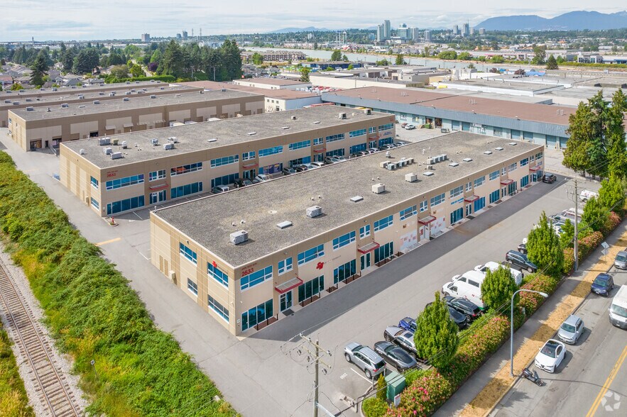 2633 Simpson Rd, Richmond, BC à vendre - Photo du bâtiment - Image 3 de 7