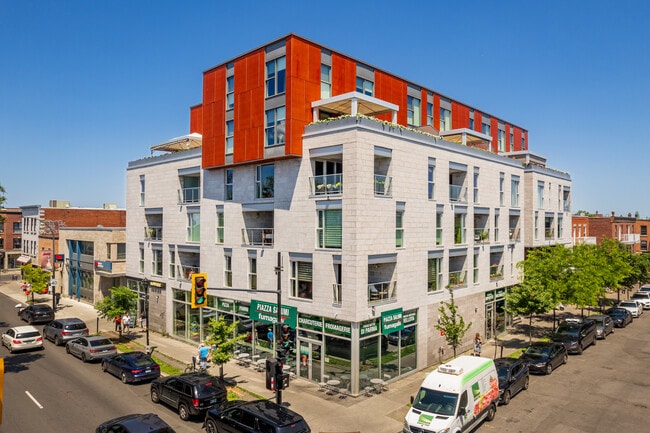 Plus de détails pour 6833-6835 Boul Saint-Laurent, Montréal, QC - Commerce de détail à vendre