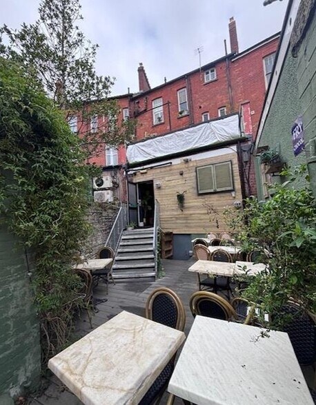 8 Victoria Rd, Penarth for sale - Building Photo - Image 2 of 4