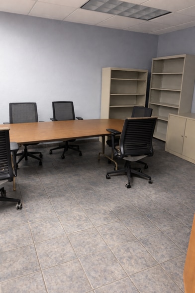 733 Mike McCarthy Way, Green Bay, WI for sale - Interior Photo - Image 3 of 5