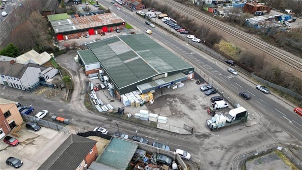 R Hicks & Sons, Brimington Rd N, Chesterfield for lease - Building Photo - Image 2 of 3