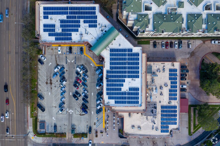 4150 Regents Park Row, La Jolla, CA à louer - Aérien - Image 2 de 25