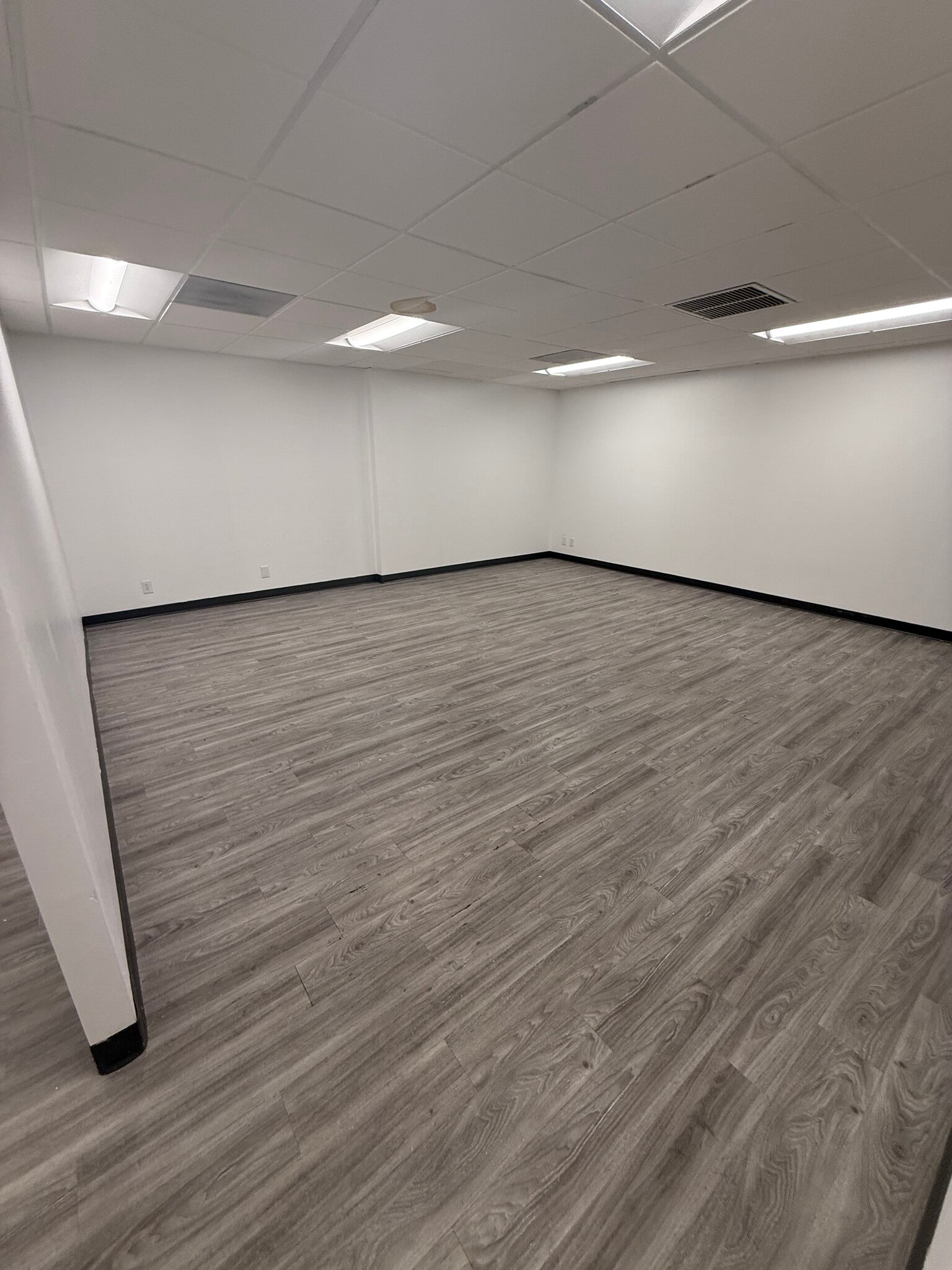 1930 S Alma School Rd, Mesa, AZ for lease Interior Photo- Image 1 of 8