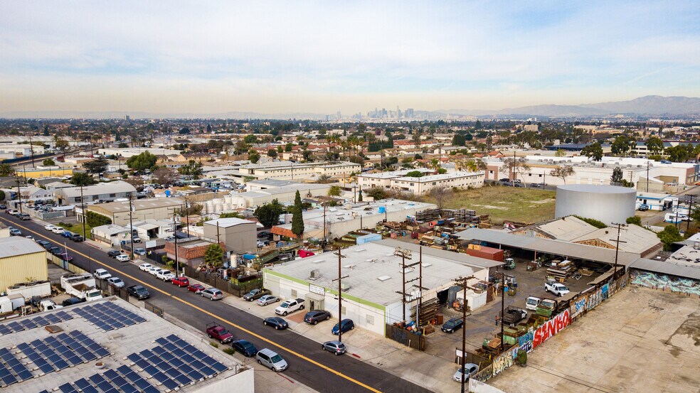 4607-4611 Cecilia St, Cudahy, CA à vendre - Photo du bâtiment - Image 2 de 8