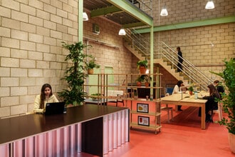 105 Vale Road, London for lease Interior Photo- Image 1 of 14