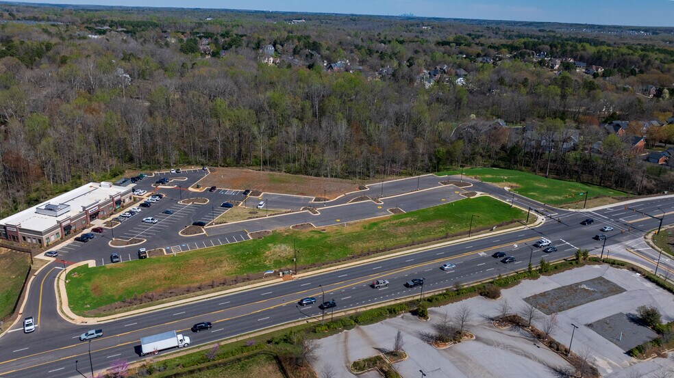 2 Celanese North, Rock Hill, SC à louer - Photo du bâtiment - Image 2 de 4