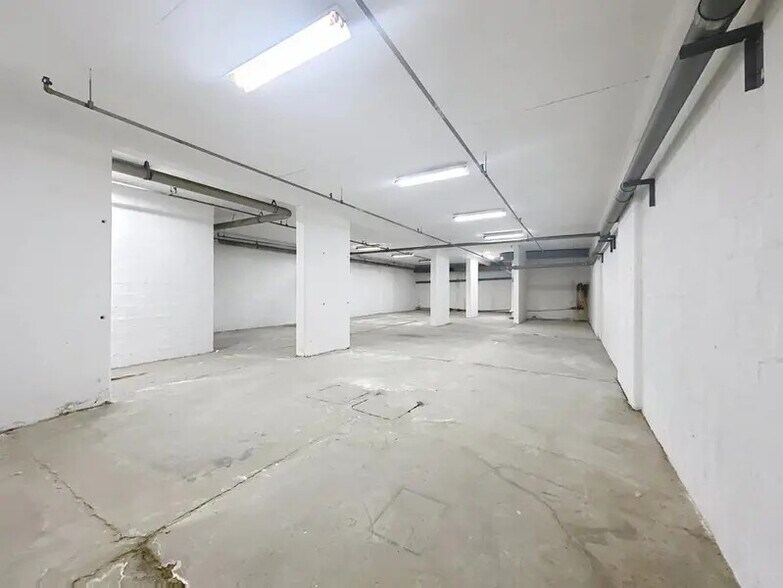 26 Rue De Paradis, Paris for sale - Interior Photo - Image 3 of 8