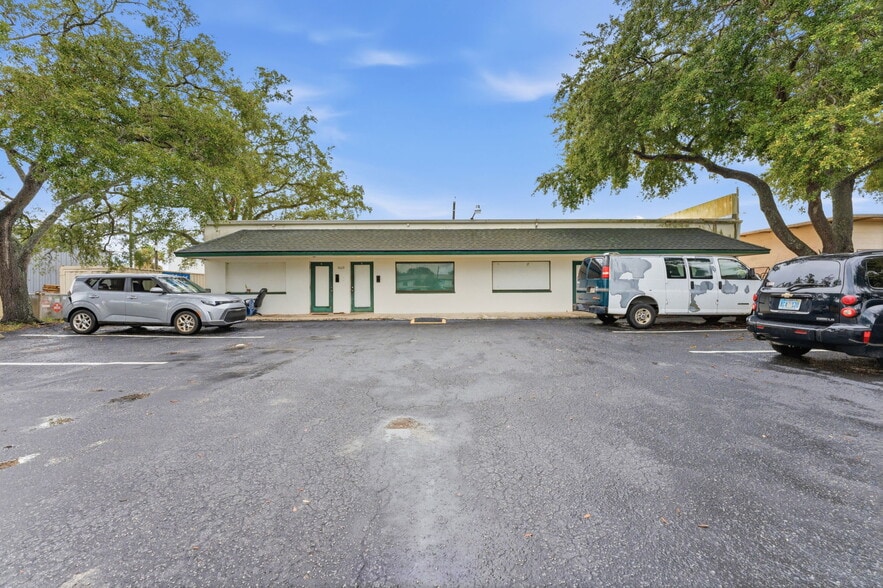 4669 73rd Ave, Pinellas Park, FL for sale - Building Photo - Image 1 of 12