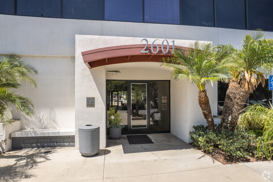 2601 Saturn St, Brea, CA for lease - Building Photo - Image 3 of 24