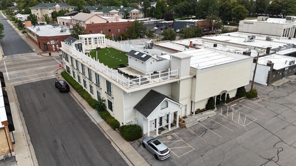 Bountiful Liberty Academy portefeuille de 2 propriétés à vendre sur LoopNet.ca - Photo du bâtiment - Image 2 de 5