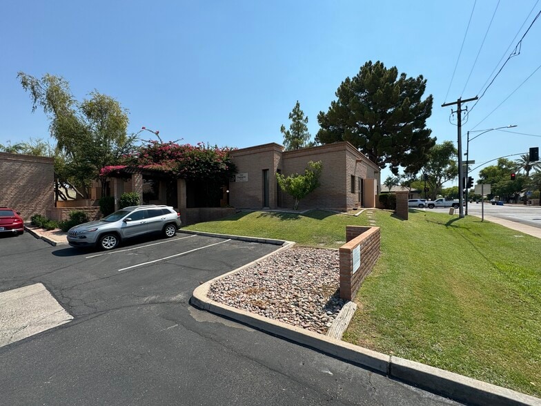 6520 N 7th Ave, Phoenix, AZ for lease - Building Photo - Image 3 of 11