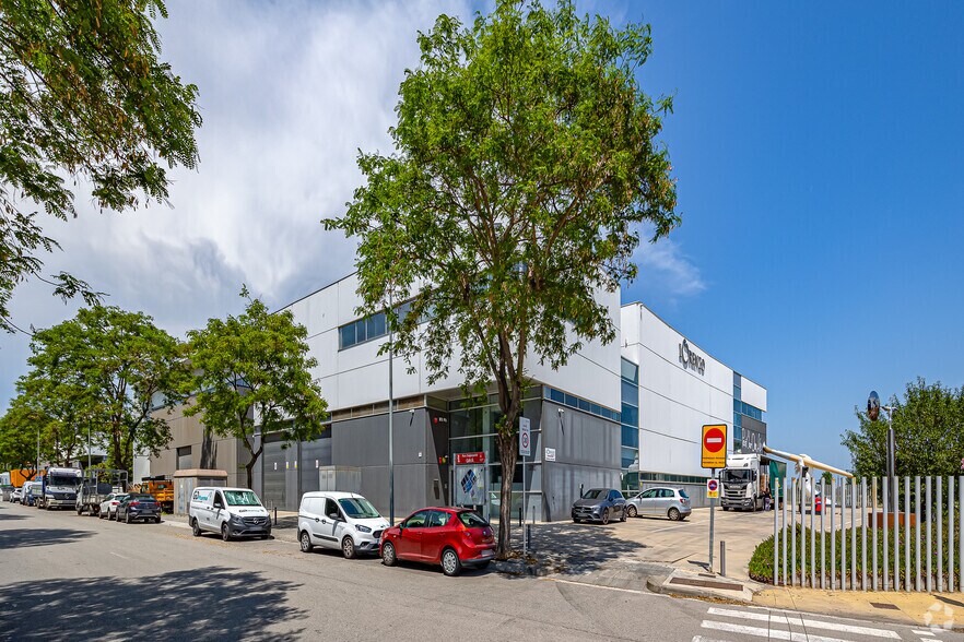 Industrial in Gavà, Barcelona for lease - Building Photo - Image 2 of 3