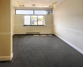 1555 Post Rd E, Westport, CT à louer Photo du bâtiment- Image 2 de 2