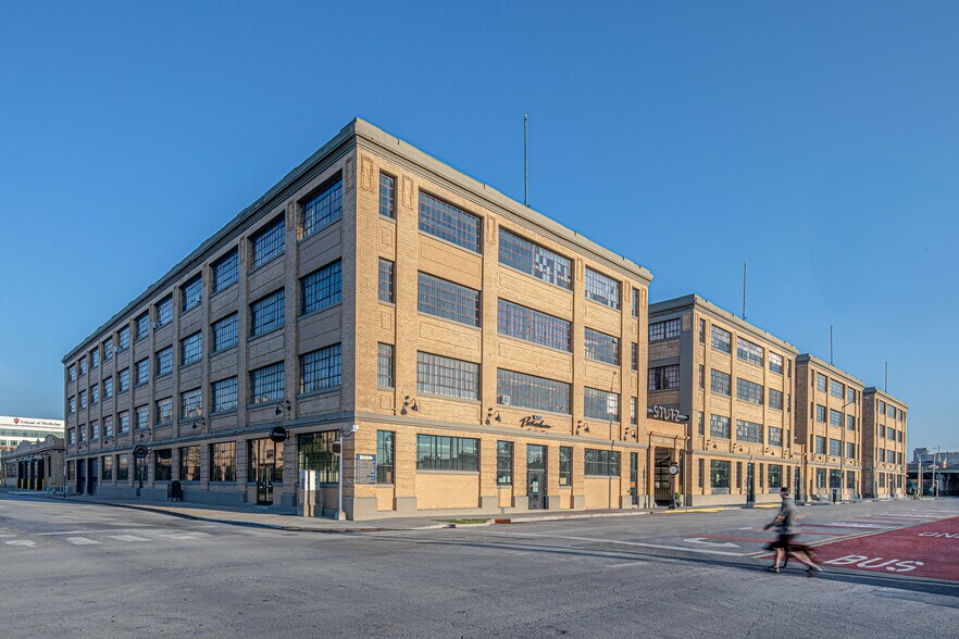 1020-1090 N Capitol Ave, Indianapolis, IN for lease - Primary Photo - Image 1 of 48