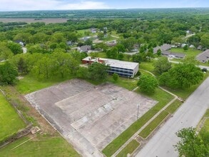 810 Burke St, Fort Scott, KS - Aerial  map view