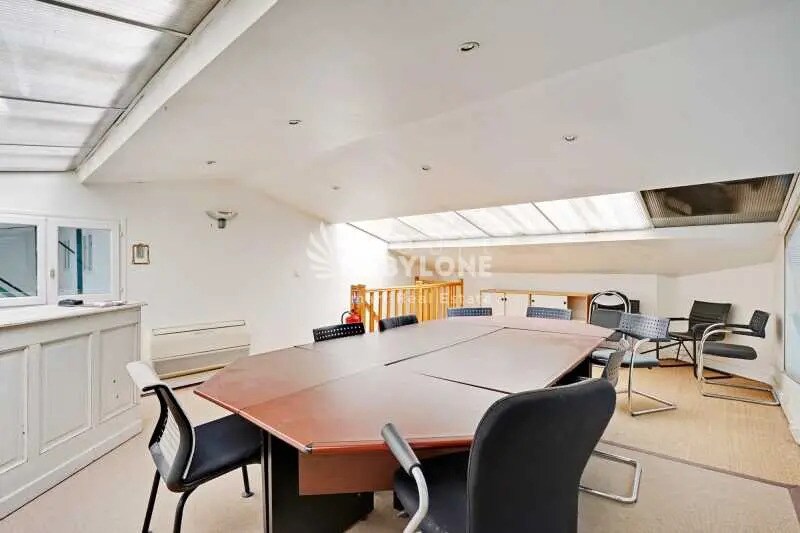 Bureau dans Puteaux à louer Photo intérieure- Image 1 de 12