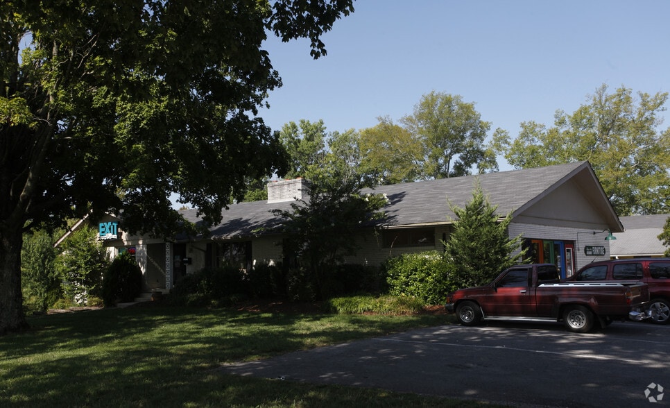 5075 Columbia Pike, Spring Hill, TN à louer - Photo principale - Image 2 de 3