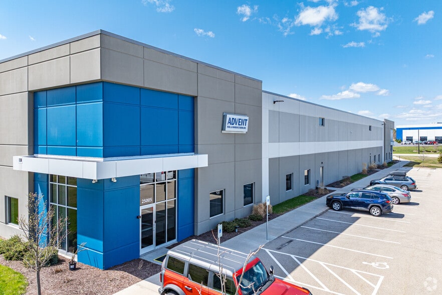 25005 Joe Meier Pky, Salem, WI for lease - Building Photo - Image 2 of 5