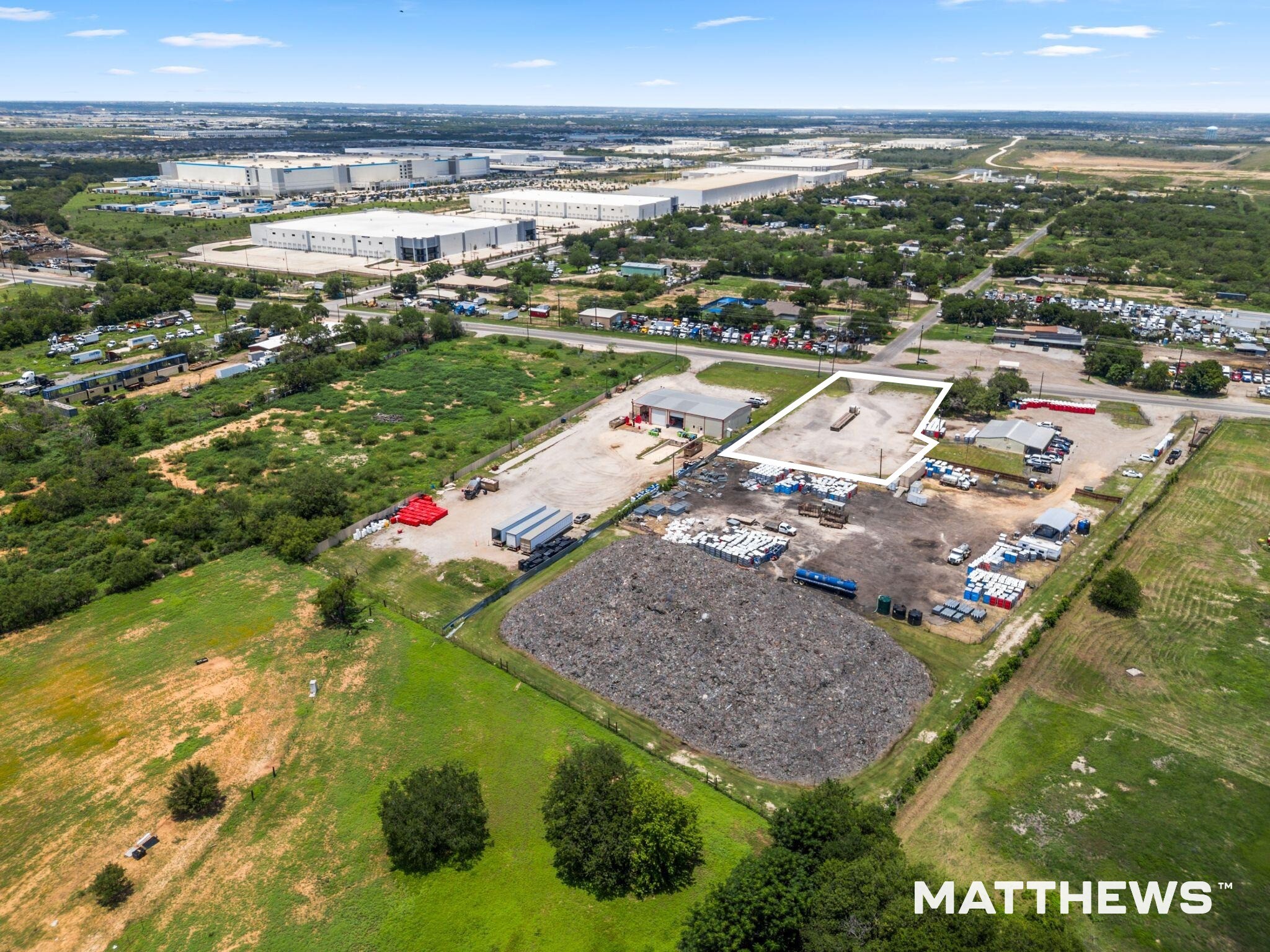 7300-7386 FM 1346, San Antonio, TX à louer Photo du bâtiment- Image 1 de 4