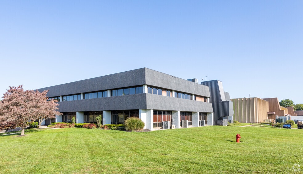 1332 Londontown Blvd, Eldersburg, MD à louer - Photo du bâtiment - Image 2 de 19