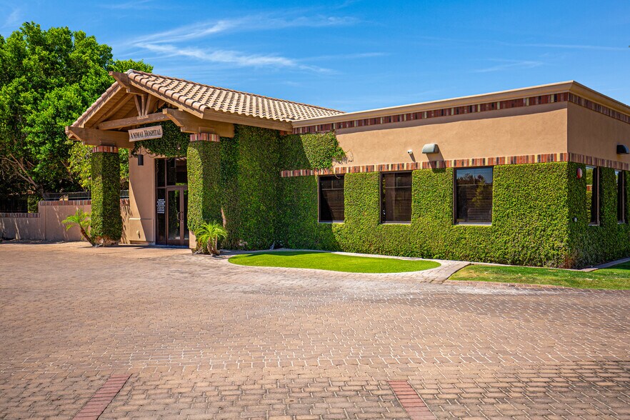 6909 E Lincoln Dr, Paradise Valley, AZ à vendre - Photo du bâtiment - Image 3 de 32