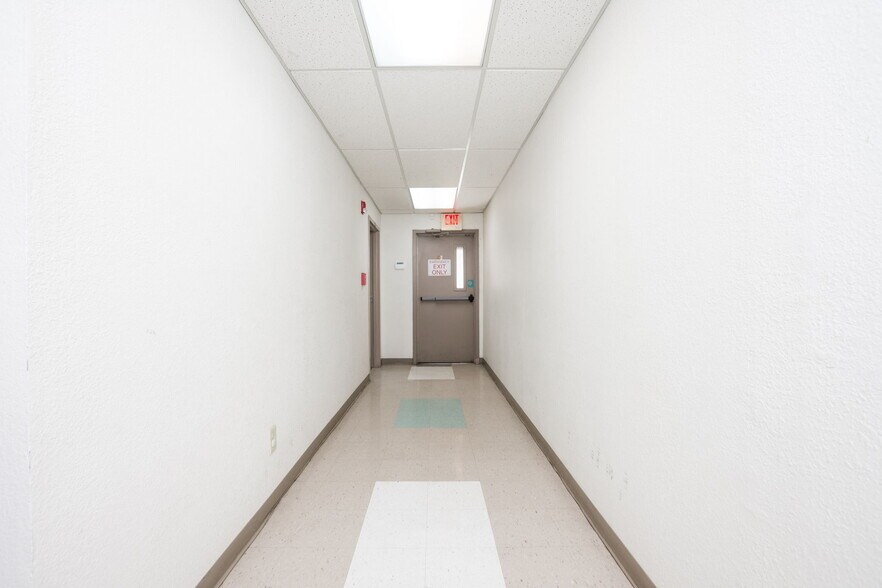 125 S Main St, Las Cruces, NM à louer - Photo intérieure - Image 2 de 25