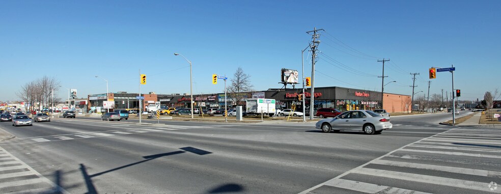 1181-1187 Kennedy Rd, Toronto, ON à louer - Photo du bâtiment - Image 2 de 5