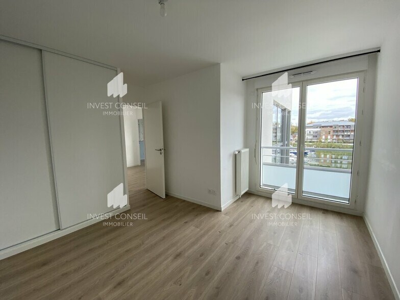 4 Mail Du Pavillon, L'Isle-Adam for lease - Building Photo - Image 2 of 8