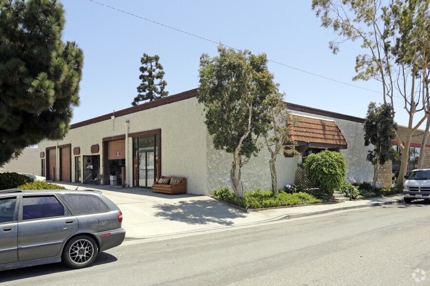 1412 Tower Sq, Ventura, CA à louer - Photo du bâtiment - Image 3 de 3