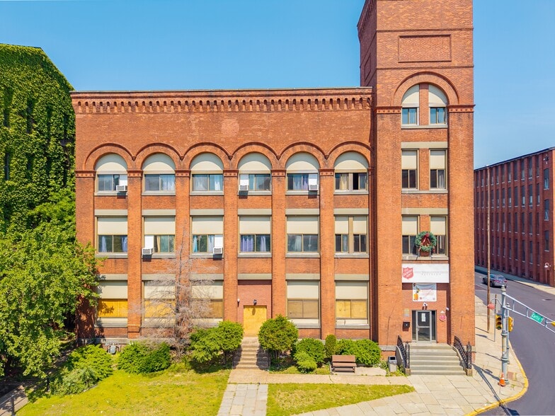 31 Van Houten St, Paterson, NJ à vendre - Photo du bâtiment - Image 2 de 20