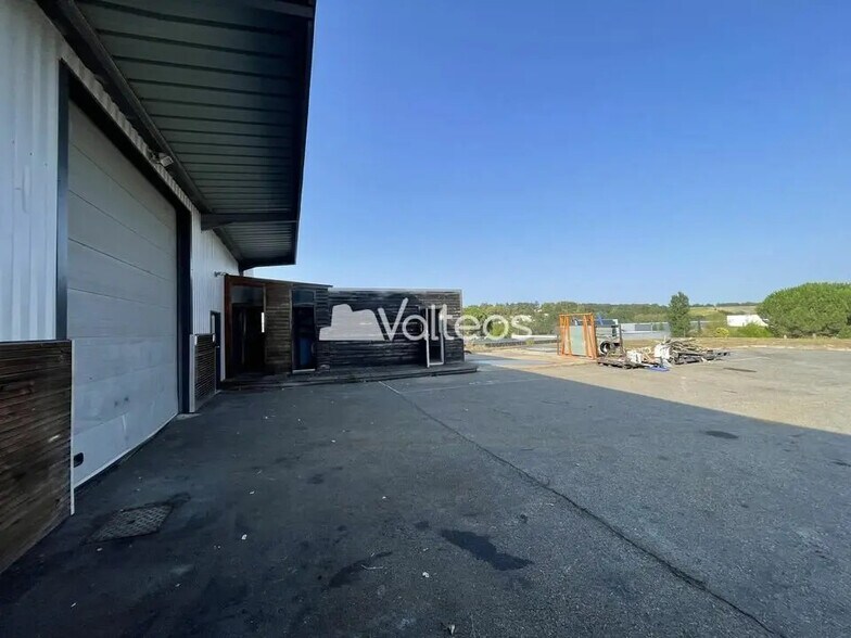 Bureau dans Mondouzil à louer - Photo du bâtiment - Image 3 de 7