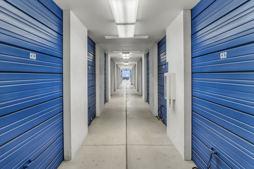 Multi State 6 Property Portfolio portfolio of 6 properties for sale on LoopNet.ca - Building Photo - Image 3 of 27