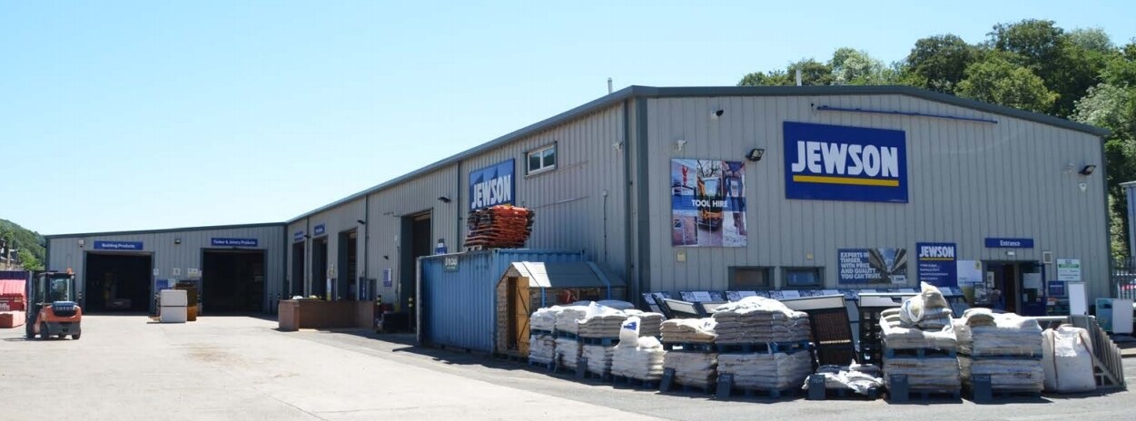 Galabank Trade Park portefeuille de 6 propriétés à vendre sur LoopNet.ca Photo principale- Image 1 de 3