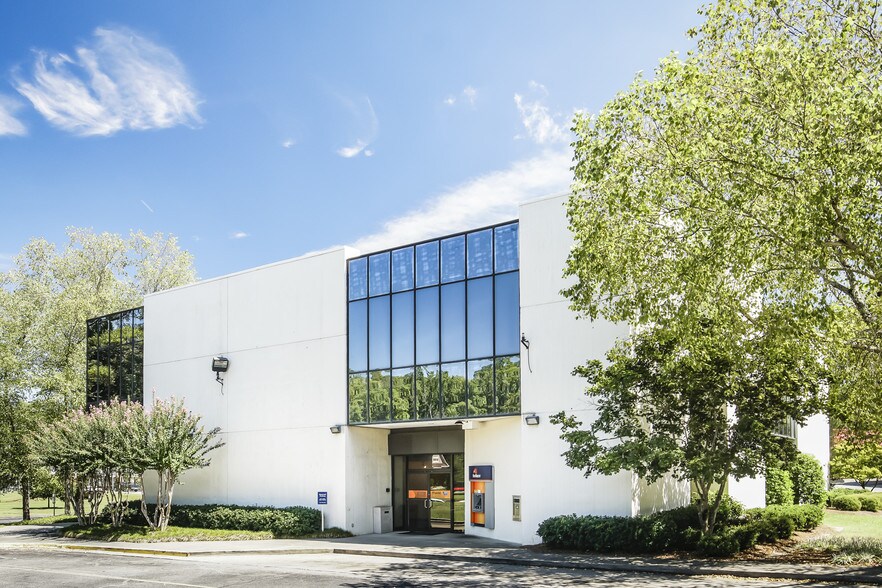 500 E Elm St, Rockmart, GA à louer - Photo du bâtiment - Image 2 de 6