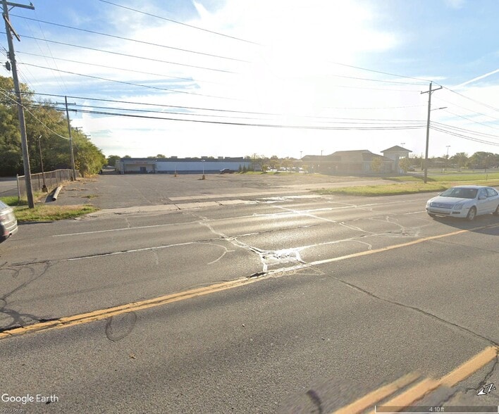 Wayne, Westland, MI for lease - Building Photo - Image 2 of 2