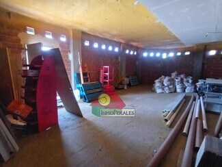 Plus de détails pour Commerce de détail à louer