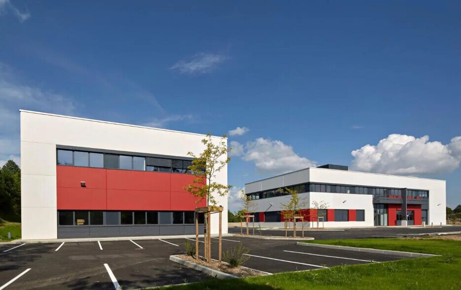 Bureau dans Dardilly à louer - Photo du bâtiment - Image 3 de 4